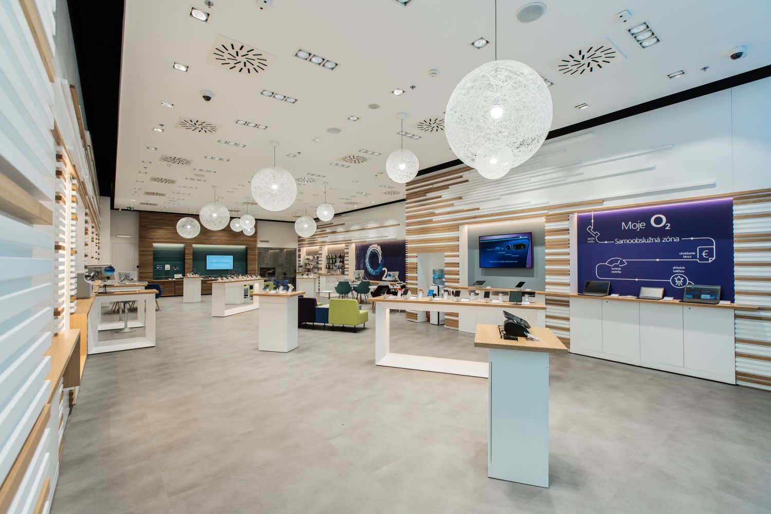 Nová predajňa O2 v bratislavskom Auparku Foto: O2