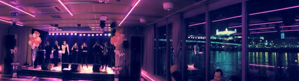 Spoločnosti Lomtec.com gratulovalo aj a capella zoskupenie Fragile