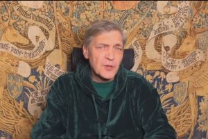 Novin&aacute;ra v Rusku ods&uacute;dili v nepr&iacute;tomnosti na osem rokov