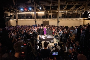 Slovensk&eacute; m&eacute;di&aacute; jasaj&uacute; nad zvolen&iacute;m Čaputovej a v&scaron;imli si aj nepriamu por&aacute;žku Fica