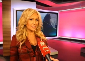 Moder&aacute;torka Adriana Kmotr&iacute;kov&aacute; je po v&aacute;žnej oper&aacute;cii