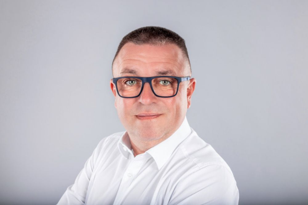 &Scaron;&eacute;fom komunik&aacute;cie finančnej spr&aacute;vy sa stal b&yacute;val&yacute; novin&aacute;r a b&yacute;val&yacute; člen Hlasu Martin Dorč&aacute;k