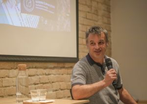 Katedra žurnalistiky FIF UK: Sme znepokojen&iacute; rozhodnut&iacute;m STVR neodvysielať ďal&scaron;iu investigat&iacute;vnu report&aacute;ž Report&eacute;rov