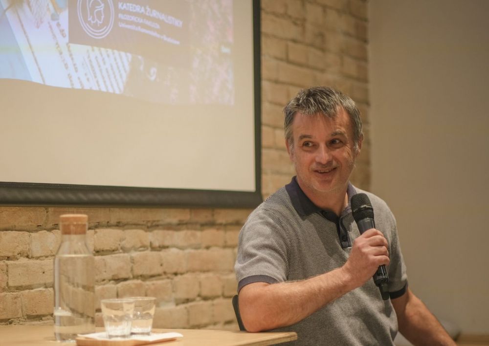 Katedra žurnalistiky FIF UK: Sme znepokojen&iacute; rozhodnut&iacute;m STVR neodvysielať ďal&scaron;iu investigat&iacute;vnu report&aacute;ž Report&eacute;rov