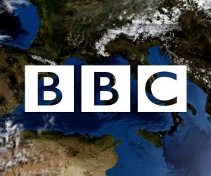 BBC prepust&iacute; 450 ľud&iacute; z britsk&yacute;ch telev&iacute;znych kan&aacute;lov a r&aacute;di&iacute;