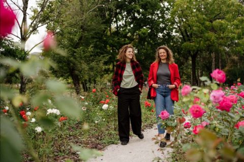 Niekedy stač&iacute; aj lavička, aby si boli ľudia bliž&scaron;&iacute;. Odborn&iacute;čky vysvetľuj&uacute;, ako tak&eacute;to &bdquo;tretie miesta&ldquo; rozhoduj&uacute; o kvalite n&aacute;&scaron;ho života