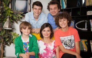 Kto koho hr&aacute; v seri&aacute;li Na&scaron;i, hereck&eacute; obsadenie