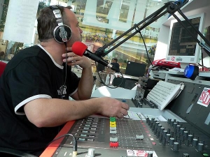 Rada: Bratislavsk&eacute; r&aacute;dio vyz&yacute;valo k fyzickej likvid&aacute;cii časti moslimskej popul&aacute;cie