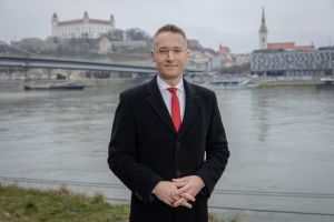 Podporu Kovačičovi vyjadruj&uacute; Jančk&aacute;rov&aacute;, Krescanko Dib&aacute;kov&aacute; či &scaron;&eacute;fovia konkurenčn&yacute;ch m&eacute;di&iacute;