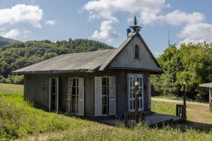 FARMA 17: Pozrite si priestory aj nov&uacute; exotiku, kde sa nat&aacute;ča Farma (VIDEO, FOTO)