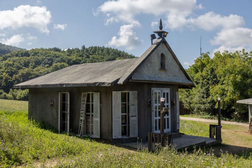 FARMA 17: Pozrite si priestory aj nov&uacute; exotiku, kde sa nat&aacute;ča Farma (VIDEO, FOTO)