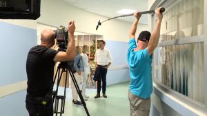 V t&yacute;chto priestoroch sa nakr&uacute;ca seri&aacute;l Nemocnica. Telev&iacute;zie uk&aacute;zala z&aacute;kulisie (FOTO, VIDEO)