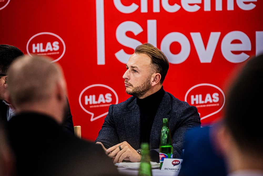 Matúš Šutaj Eštok: Hluché, nemé a slepé liberálne médiá