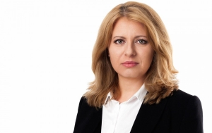 Čaputov&aacute; predstavila ďal&scaron;&iacute;ch ľud&iacute; z jej nov&eacute;ho t&iacute;mu, zn&aacute;me je aj meno &scaron;&eacute;fa komunik&aacute;cie