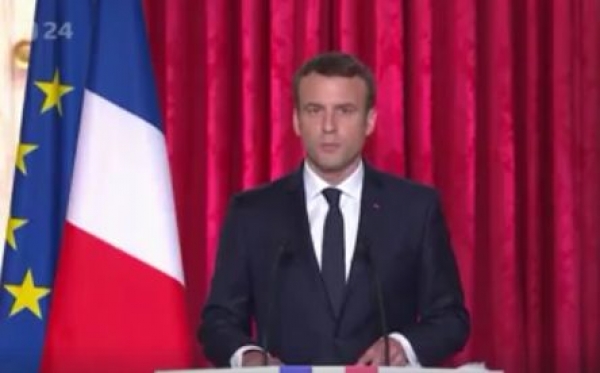 Franc&uacute;zske m&eacute;di&aacute; &scaron;pekuluj&uacute; o mene predsedu vl&aacute;dy, ktor&eacute;ho vyberie Macron 