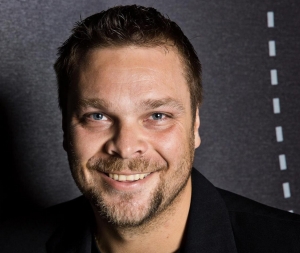 Dodo Mikl&aacute;&scaron; odi&scaron;iel z NMH do event2all