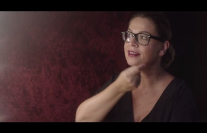 Telekom m&aacute; nov&uacute; kampaň: Lad&iacute;me s nepočuj&uacute;cimi