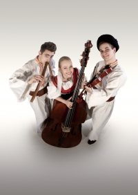 RTVS op&auml;ť vysiela folkl&oacute;rnu &scaron;ou Zem spieva, prin&aacute;&scaron;ame podrobnosti