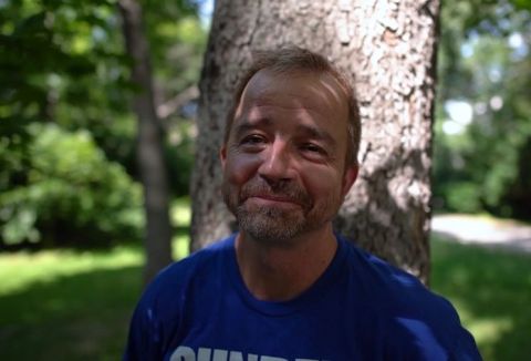 Psychol&oacute;g: Na&scaron;a identita je častokr&aacute;t postaven&aacute; iba na pr&aacute;ci. Ak o ňu pr&iacute;deme, sme straten&iacute;
