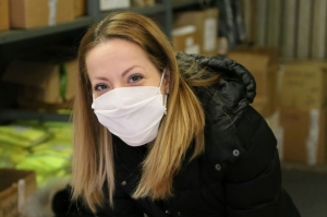 Oddnes platia nov&eacute; pravidl&aacute; pri nosen&iacute; r&uacute;&scaron;ok, vonku aj v aute, prin&aacute;&scaron;ame podrobnosti