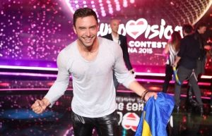 Na Eurov&iacute;zii s&uacute; niektor&eacute; vlajky zak&aacute;zan&eacute;