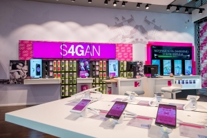 Telekom zlacňuje dal&scaron;ie bestsellery Vianoc a roz&scaron;iruje ponuku dvojiciek