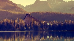 Indick&yacute; port&aacute;l l&aacute;ka turistov do Indie fotkou &Scaron;trbsk&eacute;ho plesa