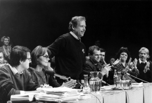 ČT si pripomenie november 1989 filmami, dokumentami aj spravodajstvom