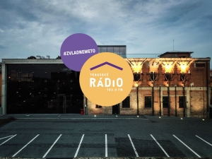 Trnavsk&eacute; r&aacute;dio vyr&aacute;ža po Trnavskom kraji. Vysielať bude z r&ocirc;znych miest