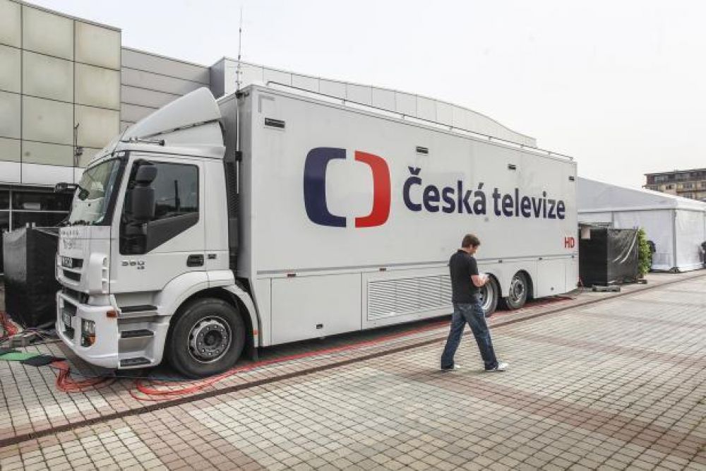 Do fin&aacute;le na &scaron;&eacute;fa ČT id&uacute; Fridrich, Chud&aacute;rek, Karas, Ponikelsk&yacute; a &Scaron;muclerov&aacute;