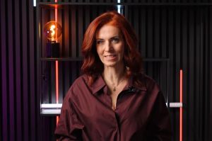 Novin&aacute;rka Fridrichov&aacute; spustila na internete vlastn&uacute; rel&aacute;ciu pod n&aacute;zvom NORA (VIDEO)