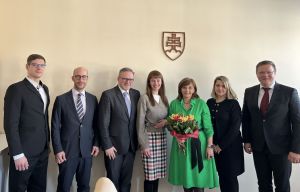 Z&aacute;stupcovia združenia pre značkov&eacute; v&yacute;robky a spoločnosti Jem pre Zem sa kv&ocirc;li DPH pre rastlinn&eacute; potraviny stretli s veden&iacute;m ministerstva financi&iacute;