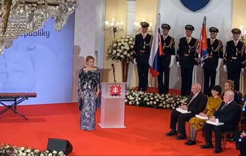 NAŽIVO: Prezidentka udeľuje štátne vyznamenania