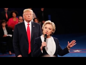 Debatu pln&uacute; vz&aacute;jomn&eacute;ho obviňovania vyhrala Clintonov&aacute;