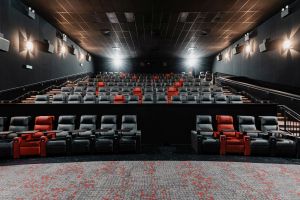Do k&iacute;n Cinema City sa vracia Capitain America aj vždy zaľ&uacute;ben&aacute; Bridget Jonesov&aacute; (VIDEO)