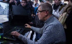 Babi&scaron; nepoprel autenticitu nahr&aacute;vok s novin&aacute;rom aj s vulg&aacute;rnymi nad&aacute;vkami