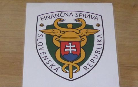 Pau&scaron;&aacute;lne clo pri dovoze z&aacute;sielok z tret&iacute;ch kraj&iacute;n vstupuje do platnosti od 1. j&uacute;la