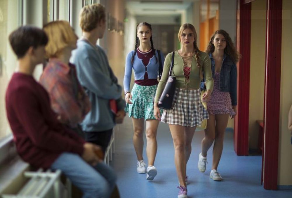 Probl&eacute;mov&eacute; dospievanie, v&aacute;&scaron;niv&eacute; pletky aj romantika