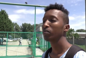 Tri &scaron;tvrtiny ľud&iacute; diskutuje o utečencoch negat&iacute;vne