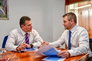 Pellegrini v mimoriadnom prejave nepriamo podporil jedn&eacute;ho kandid&aacute;ta (VIDEO)