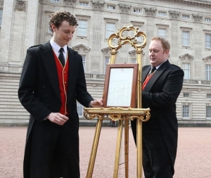 Pal&aacute;c ozn&aacute;mil narodenie princeznej na Twitteri