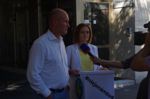 Pet&iacute;ciu 4ky podporilo 30-tis&iacute;c ľud&iacute;. &Scaron;t&aacute;t sa s ňou teraz mus&iacute; zaoberať!