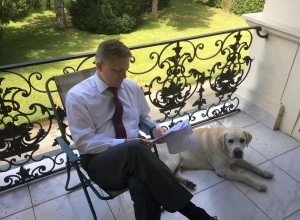 Fico vymenoval m&eacute;di&aacute;, ktor&eacute; podľa neho po&scaron;kodzuj&uacute; Slovensko