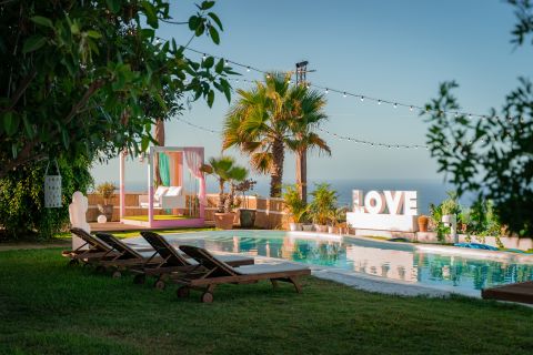 Zač&iacute;na LOVE ISLAND 2025. Pozrite sa do novej vily v Tenerife (FOTO, VIDEO)