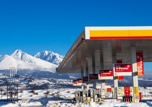 Shell prestáva nakupovať ruskú ropu a plyn, ospravedlňuje sa za posledný nákup