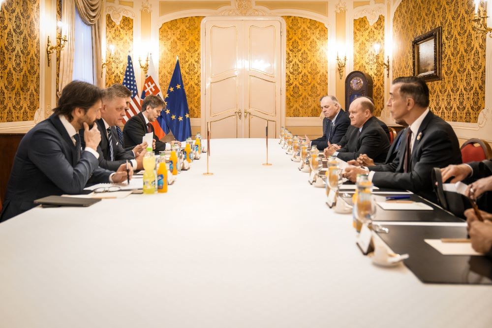 Fico rokoval s deleg&aacute;ciou Kongresu USA (FOTO)