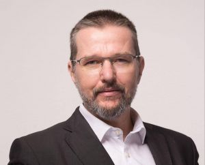 Peter Janků men&iacute; program R&aacute;dia Slovensko &ndash; pribudn&uacute; hitpar&aacute;dy, Bud&iacute;ček aj Na min&uacute;tu presne