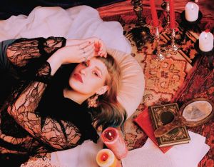 Za Česko p&ocirc;jde na Eurov&iacute;ziu s&uacute;ťažiť spev&aacute;čka Aiko (VIDEO)