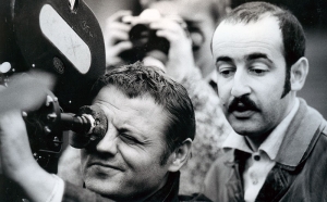 RTVS v s&uacute;vislosti s &uacute;mrt&iacute;m režis&eacute;ra a herca op&auml;ť men&iacute; program