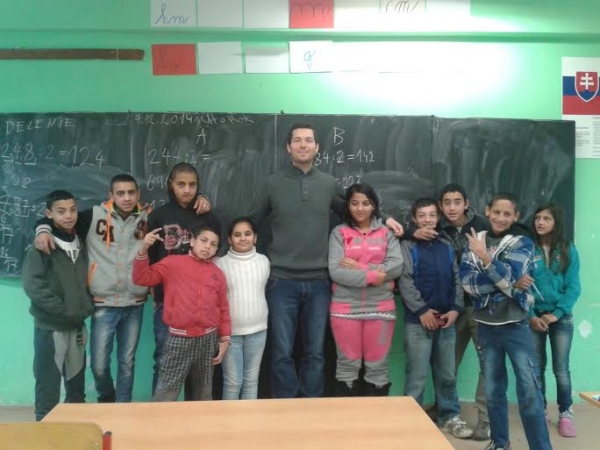 Najlep&scaron;&iacute;ch absolventov l&aacute;kaj&uacute; učiť pre Slovensko a stať sa l&iacute;drami